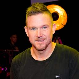 Onvoldoende bewijs in mishandelingszaak Johnny de Mol: zaak geseponeerd