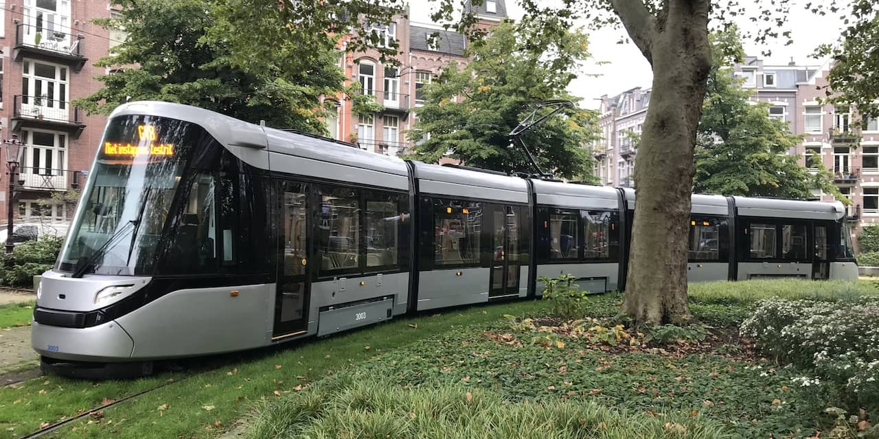 Tram ontspoort op de Van Baerlestraat, geen gewonden gevallen