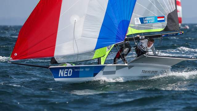 Bart Lambriex en Pim van Vugt eindigden als zesde in de 49er-klasse.