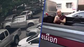 Thaise monnik valt flauw achter stuur en richt ravage aan