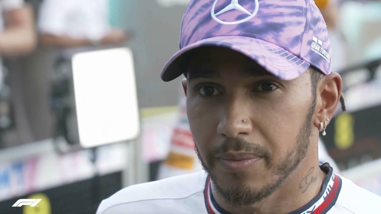 Beeld uit video: Hamilton reageert op crash Verstappen: 'Hij sneed me af'