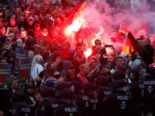 Opnieuw grimmige sfeer bij protesten over steekpartij in Duitse Chemnitz