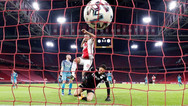 Sébastien Haller maakte zijn vierde en vijfde competitiegoal voor Ajax.