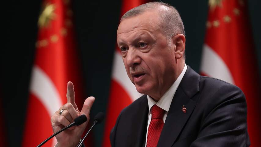 'Schrikbarende coronacijfers Turkije reden voor slot op weekend'