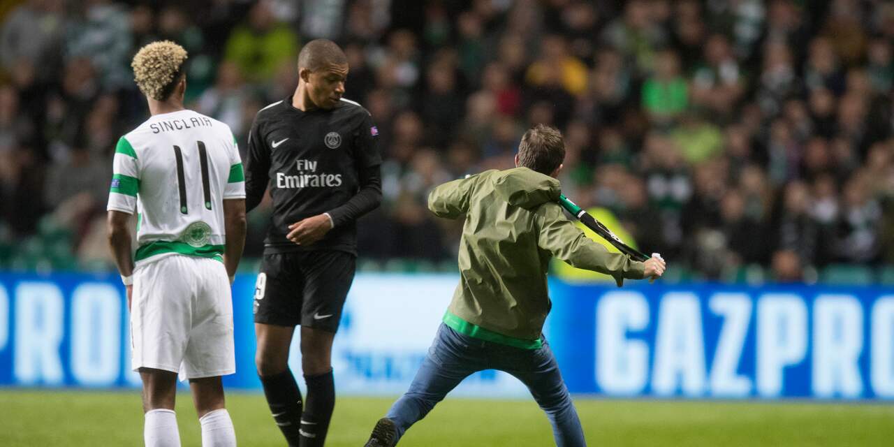 UEFA onderzoekt Celtic-fan die Mbappé probeerde aan te vallen