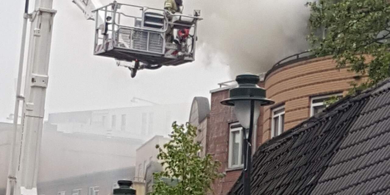Grote brand na explosie in centrum Hilversum