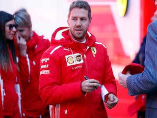 Vettel ligt niet wakker van 'misleidende' snelheid Mercedes en Red Bull