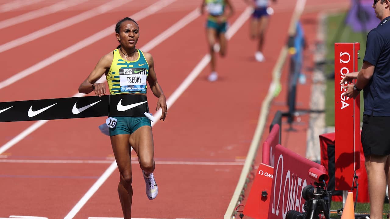 Tsegay breaks the world record in the 5000 meters, and Duplantis breaks the pole record |  Another sport