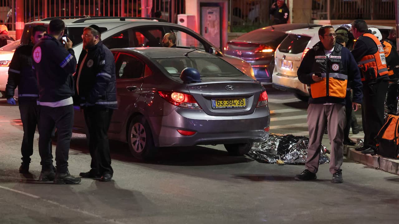 At least seven dead in shooting in Jerusalem, perpetrator killed by police |  Abroad