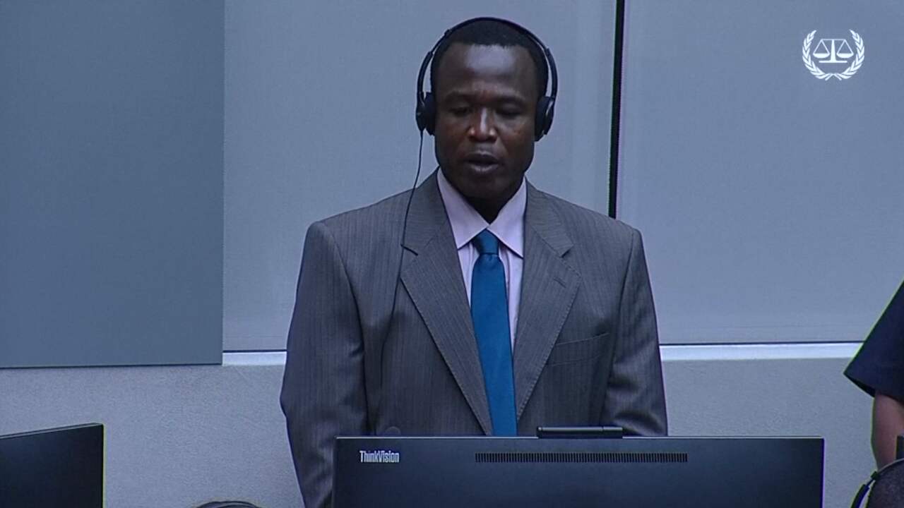 Beeld uit video: Rechterhand van Joseph Kony: 'Ik ontken alle beschuldigingen'