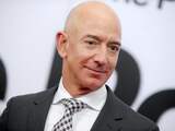 Jeff Bezos neemt een 82-jarige vrouw mee de ruimte in