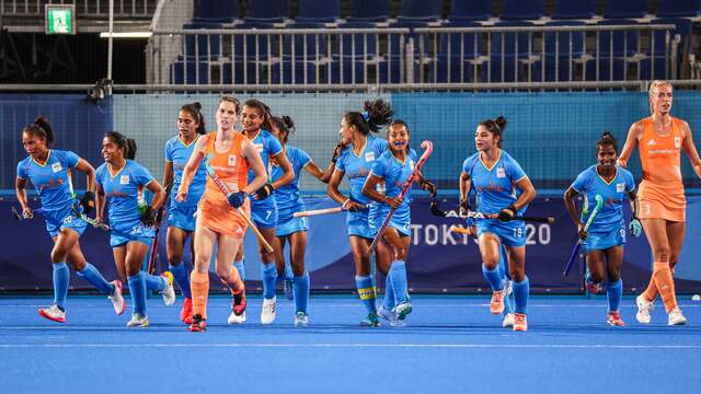 De hockeysters stonden bij rust nog op 1-1 tegen India.