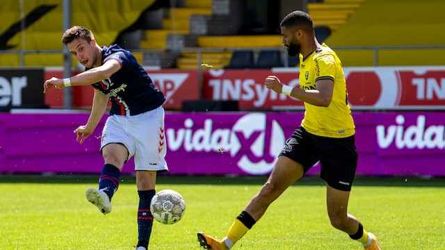 Luka Adzic zette FC Emmen op voorsprong in Venlo.
