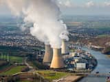 Ongeveer vierduizend mensen hebben zondag in Aken gedemonstreerd voor sluiting van de kerncentrale in het Belgische Tihange. 