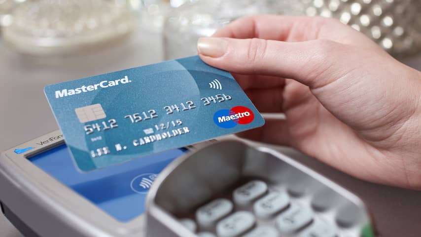 Mastercard richt zich meer op online diensten met miljoenenovername