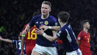 Spanje komt op 2-0-achterstand tegen Schotland