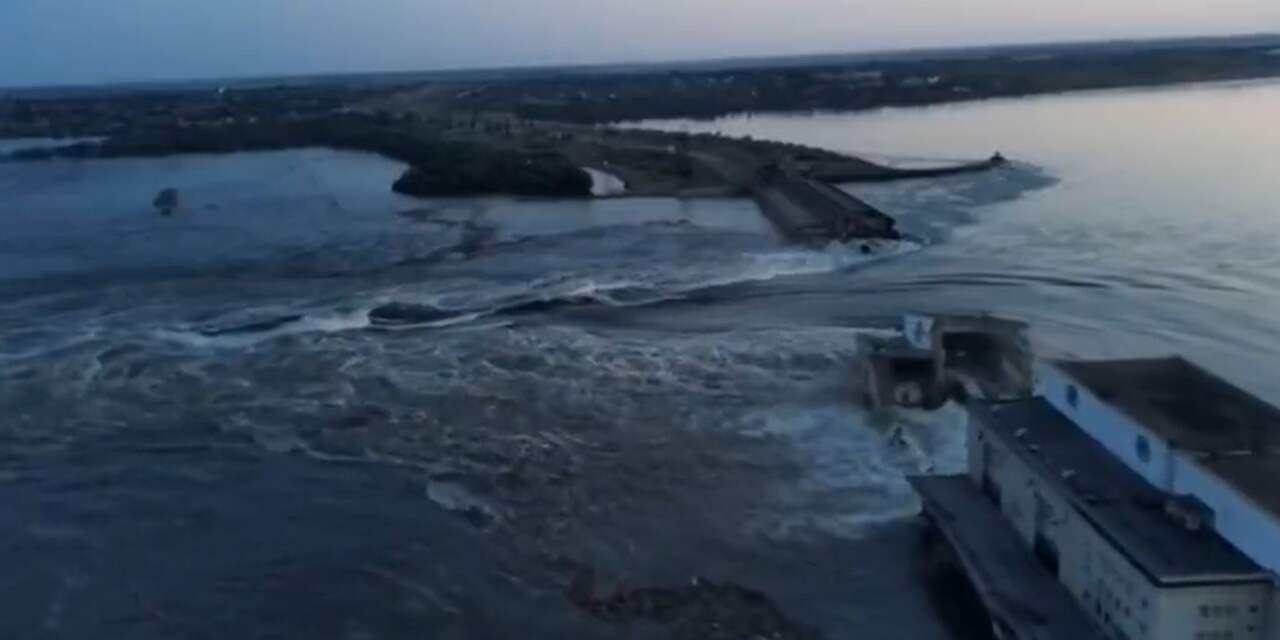 Grote dam in Kherson ingestort, omwonenden moeten hun huis verlaten