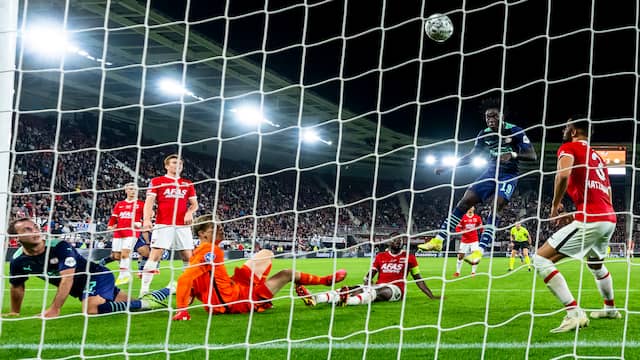 Bruma kopte in de slotfase op de lat.