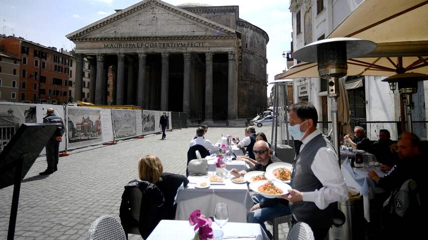 Italië weert ongevaccineerden uit restaurant, cultuur en sport