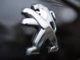 	FRANCE PSA PEUGEOT CITROEN LOSSES
Caption	epa03581598 A Peugeot logo adorns the hood of a car in Paris, France, 13 February 2013. PSA Peugeot Citroen, one of France's biggest automakers, announced a record loss of five billion euros (6.7 billion US dollar) as it presented its 2012 annual financial results - a figure attributed to France's declining car market. EPA/IAN 
