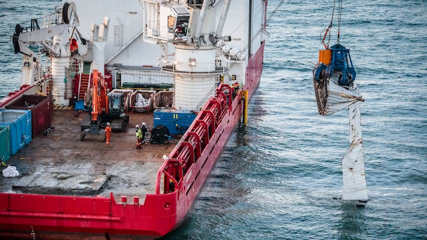 Veel containers van MSC Zoë stukgevallen op bodem Noordzee