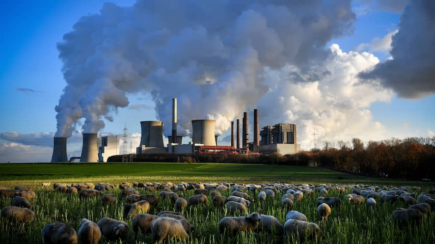 Wetenschappers: Globale uitstoot CO2 stijgt voor tweede jaar op rij