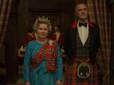 Judi Dench eist in brief dat Netflix vermeldt dat The Crown fictief is