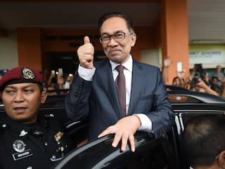 Oppositieleider Maleisië komt vrij na celstraf wegens homoseksualiteit