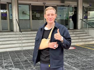 Vingegaard twaalf dagen na zware val in Baskenland ontslagen uit ziekenhuis