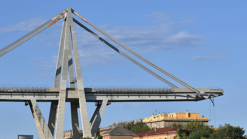 Italiaanse regering pakt wegbeheerders aan na brugramp Genua