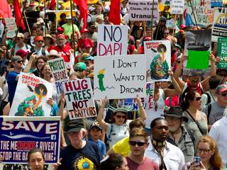 Tienduizenden Amerikanen demonstreren tegen klimaatbeleid Trump