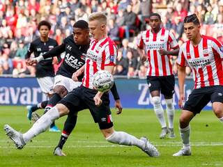 AZ en PSV willen ook stoppen met seizoen, Feyenoord steunt KNVB