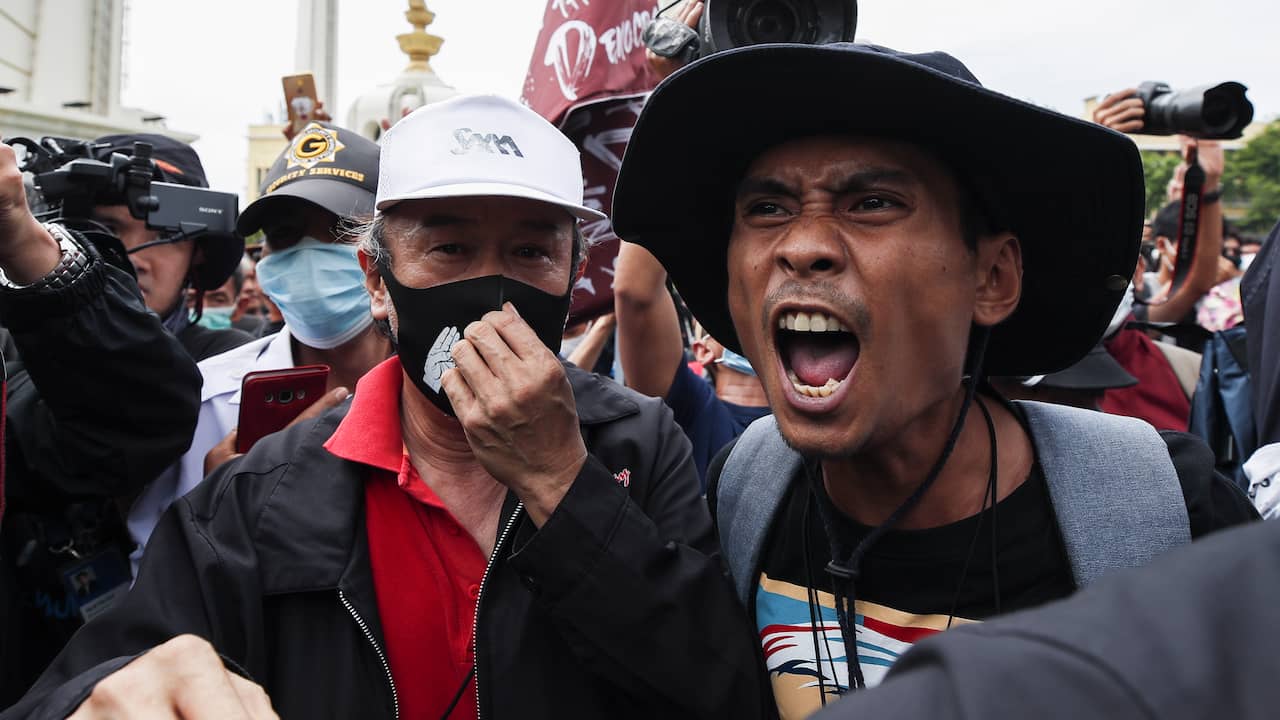 Thai Government Announces Emergency Ordinance to Suppress Protests |  NOW