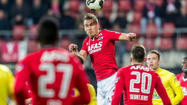Goal AZ in laatste minuut afgekeurd na ingrijpen videoscheidsrechter