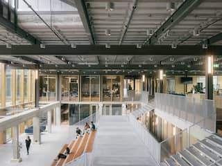 Omgebouwd lab Universiteit Twente verkozen tot Beste Gebouw 2024