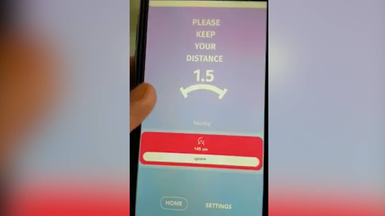 Beeld uit video: Nederlandse app helpt mensen 1,5 meter afstand te houden