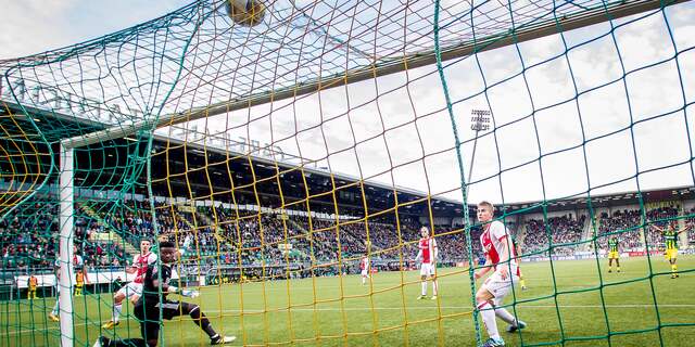 Ajax loopt bij ADO Den Haag opnieuw averij op in ...
