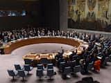 De Veiligheidsraad van de Verenigde Naties (VN) heeft vrijdagavond (Nederlandse tijd) ingestemd met een ontwerpresolutie voor een vredesproces in Syrië. 
