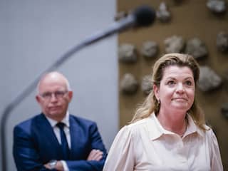 Van der Wal kan door met stikstofplan, 'dikke onvoldoende' voor landbouwminister
