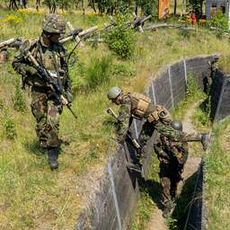 Nederlandse landmacht gaat meer samenwerken met Duits leger: hoe zit dat?