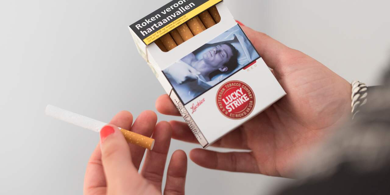 Meeste Nederlanders willen algeheel rookverbod in het openbaar