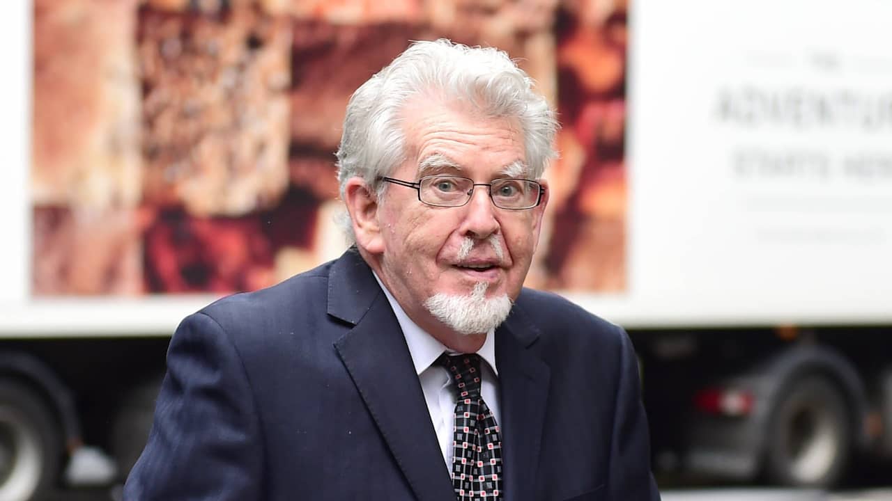 Program presenter Rolf Harris (93), convicted of abuse, dies |  Media