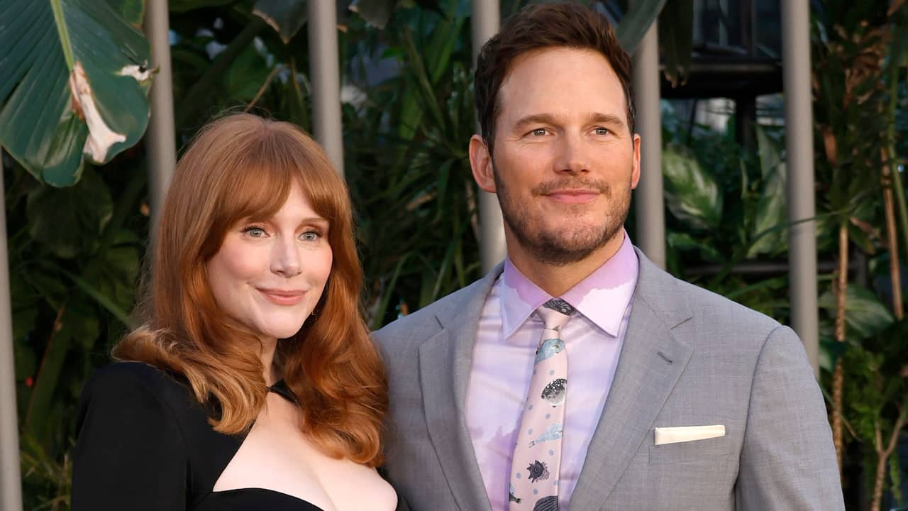 Chris Pratt assisted colleague Bryce Dallas Howard negotiate Jurassic Entire world |  Videos and collection