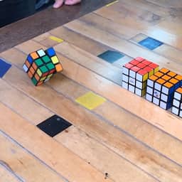 Japanse programmeur maakt Rubiks kubus die zichzelf oplost