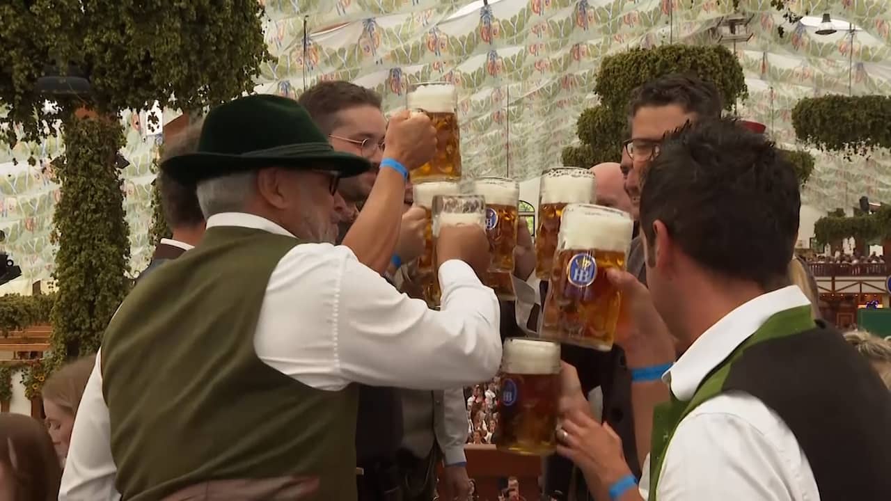 Beeld uit video: Oktoberfest terug in München na twee jaar corona