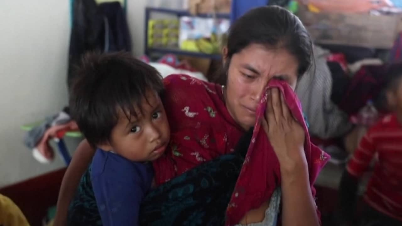 Beeld uit video: Tropische storm Eta raast over Centraal-Amerika: 'Mijn hele familie kwijt'