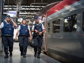 Vier mannen overmeesteren gewapende verdachte in internationale trein