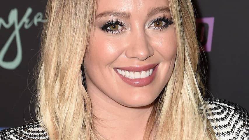 Vakantievierende Hilary Duff beroofd van juwelen