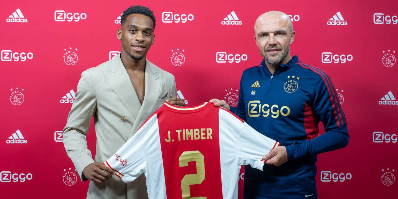 Ajax breekt contract met gewilde Timber open: verdediger verlengt tot 2025