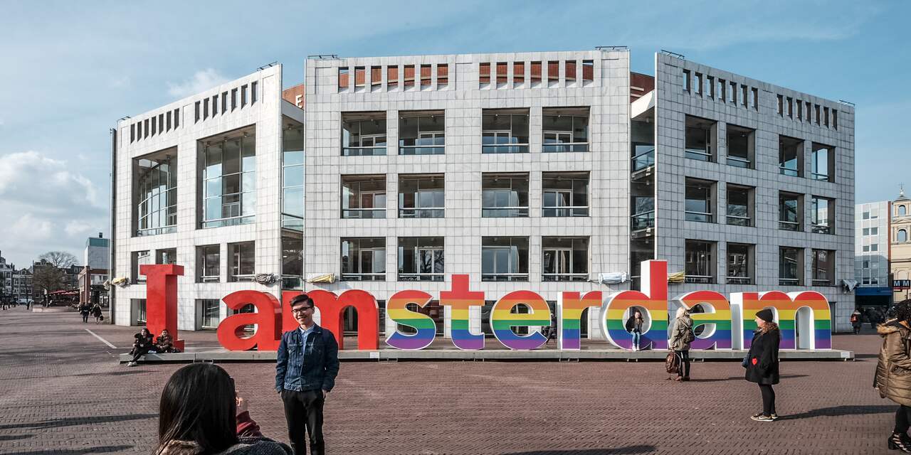 Gemeenteraden Amsterdam en Weesp ronden fusie in 2022 definitief af